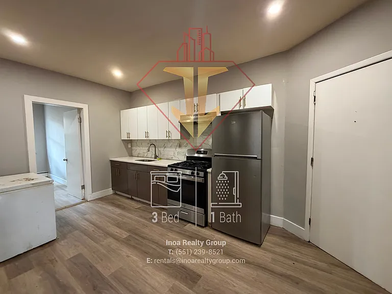 26 Andrew St #1L — Photo 8
