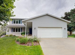 4420 Cambridge Ln NW, Rochester, MN 55901