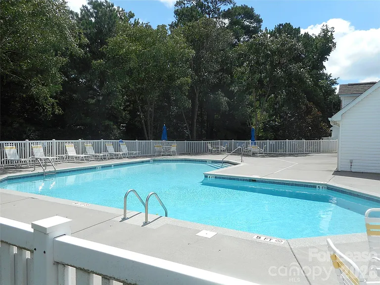 322 Deep Water Ln — Photo 26