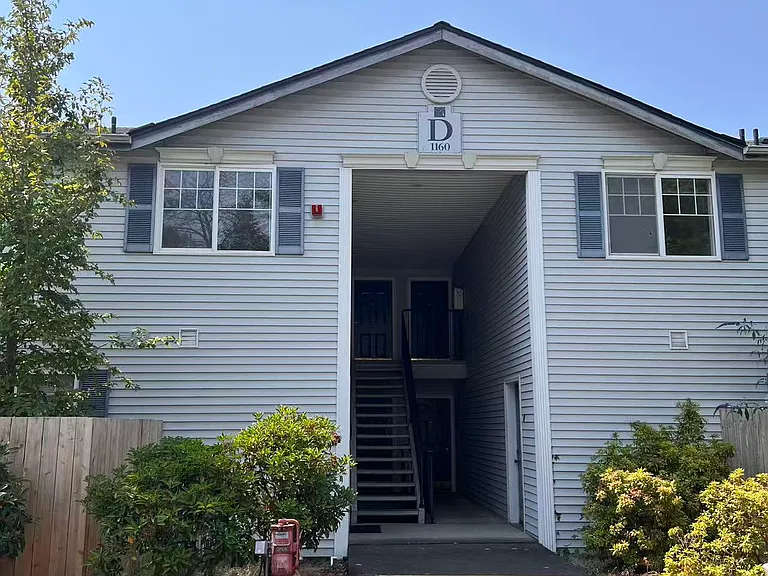 1160 Monroe Ave NE #D6 — Photo 10