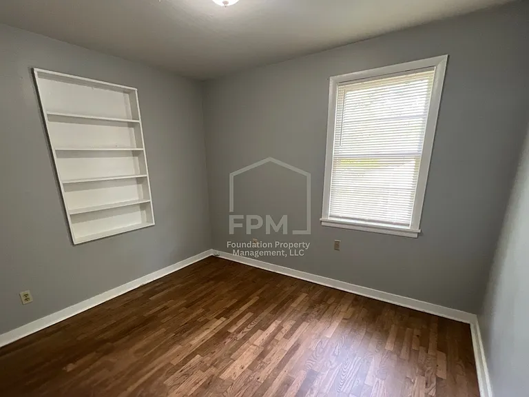 1700 Dabbs Ave — Photo 11