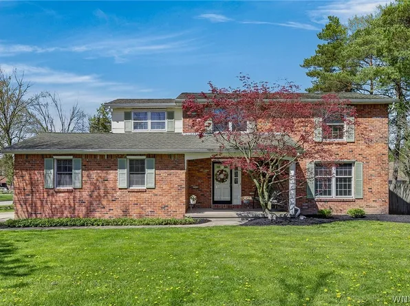 130 Paradise Rd, East Amherst, NY 14051