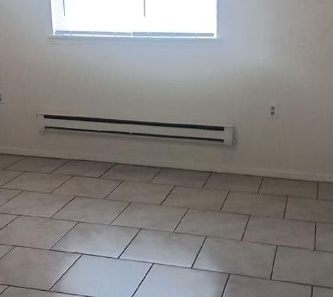 3rd image of 317 Young St #3