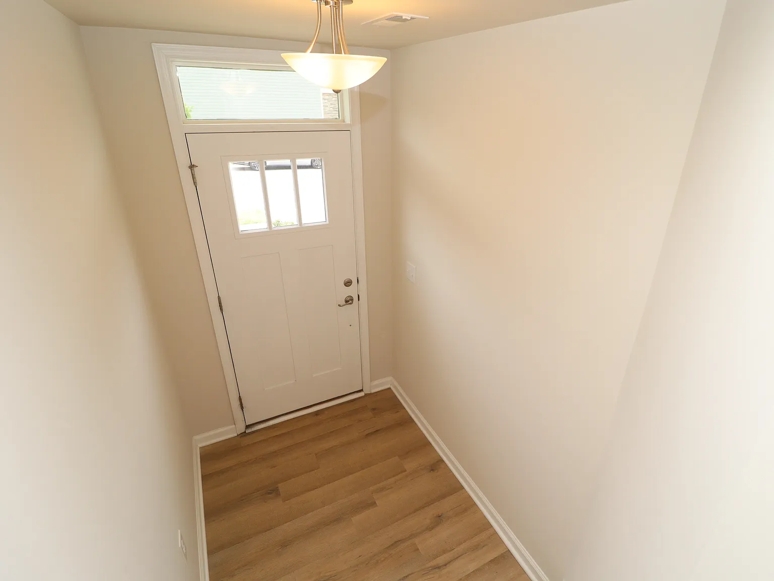 Stylish Townhome in West Cary Available Immediately — Photo 2