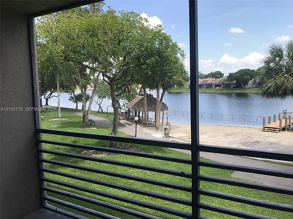 5th image of 1101 Colony Point Cir APT 206