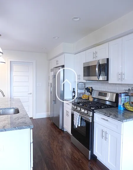 1948 Washington St #12A — Photo 7