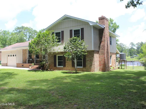 111 Lakeside Drive, Havelock, NC 28532