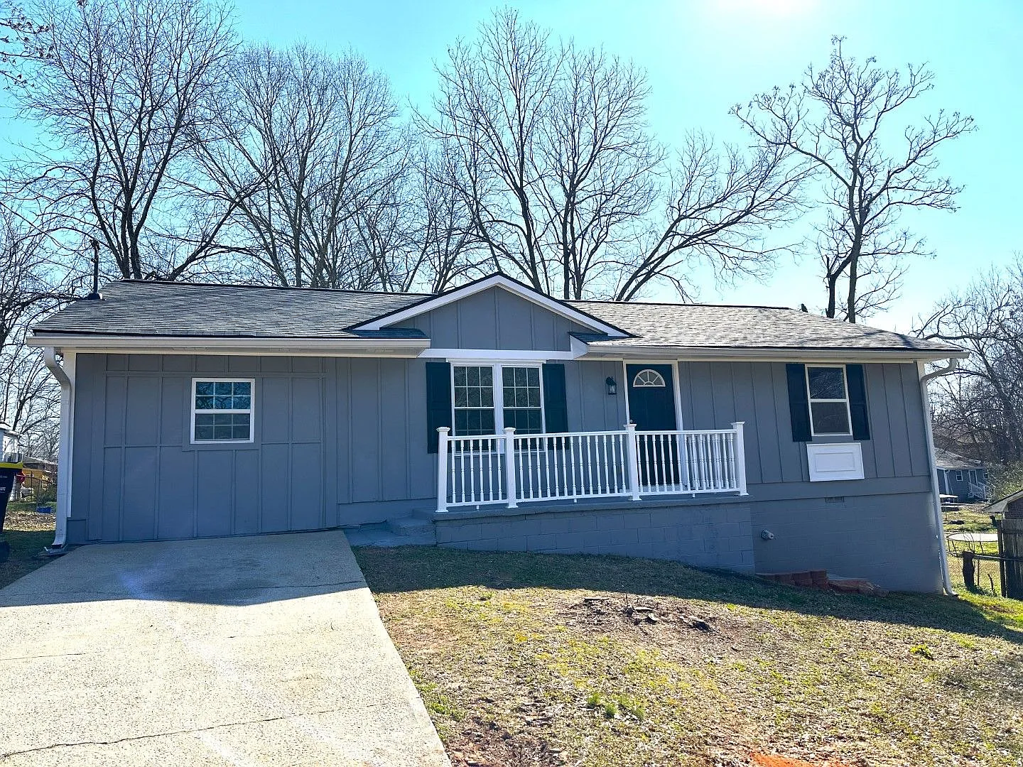 Wow! Fully renovated! 3 bed, 1.5 bath, LVP flooring, stainless appliances, private deck, parking ... — Photo 2