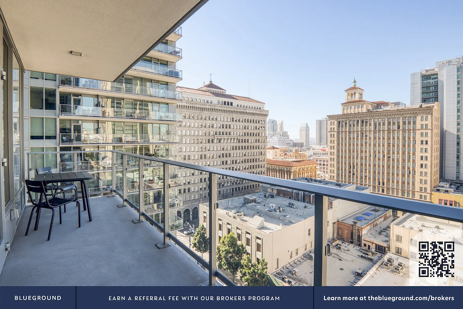 2 bed, 2.0 bath, 1061 sqft, $4,890 — Photo 3
