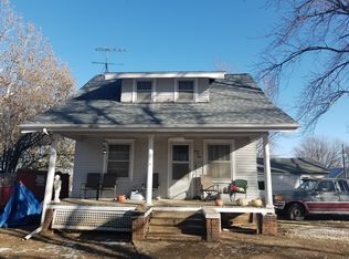 305 Milne St, Cushing, IA 51018