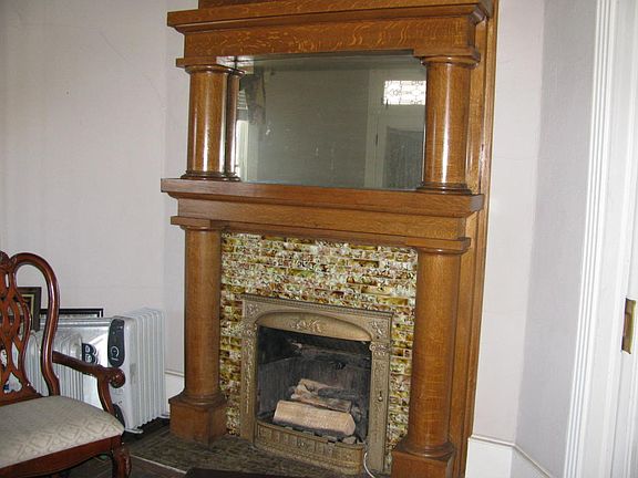 3rd image of 301 N 2nd St