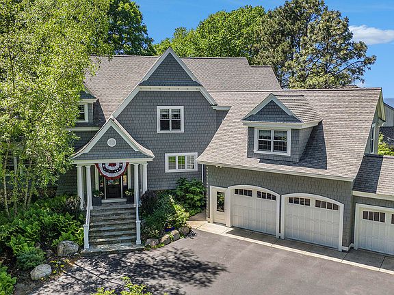 2nd image of 6059 Lakeshore Dr