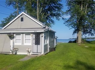 8910 Beach Rd, Brewerton, NY 13029