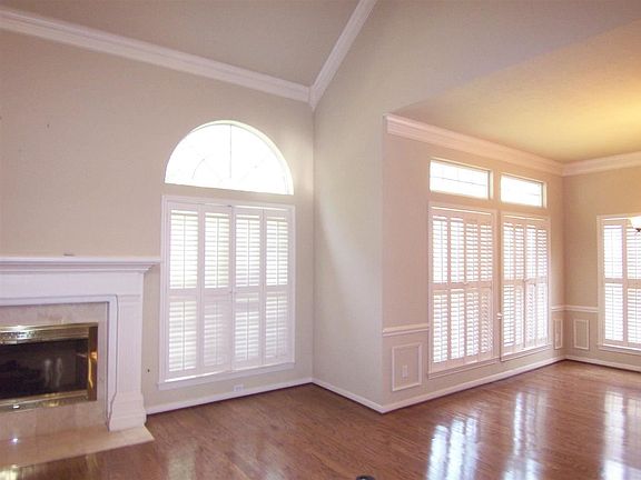 4th image of 7742 Golfhill Dr