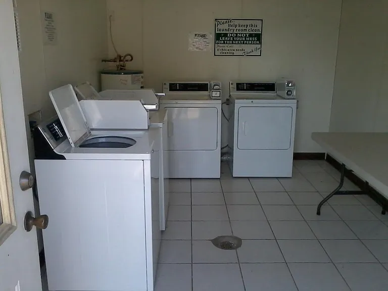 302 Veterans Ave #2 — Photo 8