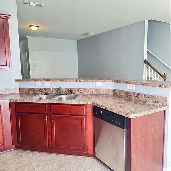 183 Spring Way Sq — Photo 10