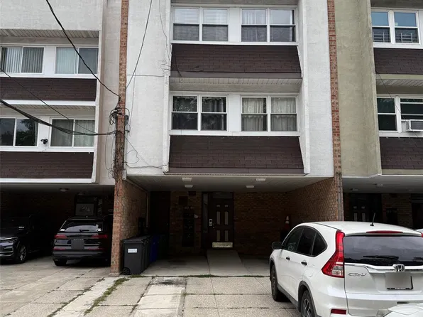 119-49 6th Avenue, College Point, NY 11356