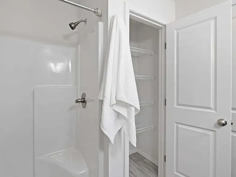 1209 Aundria Ave — Photo 8