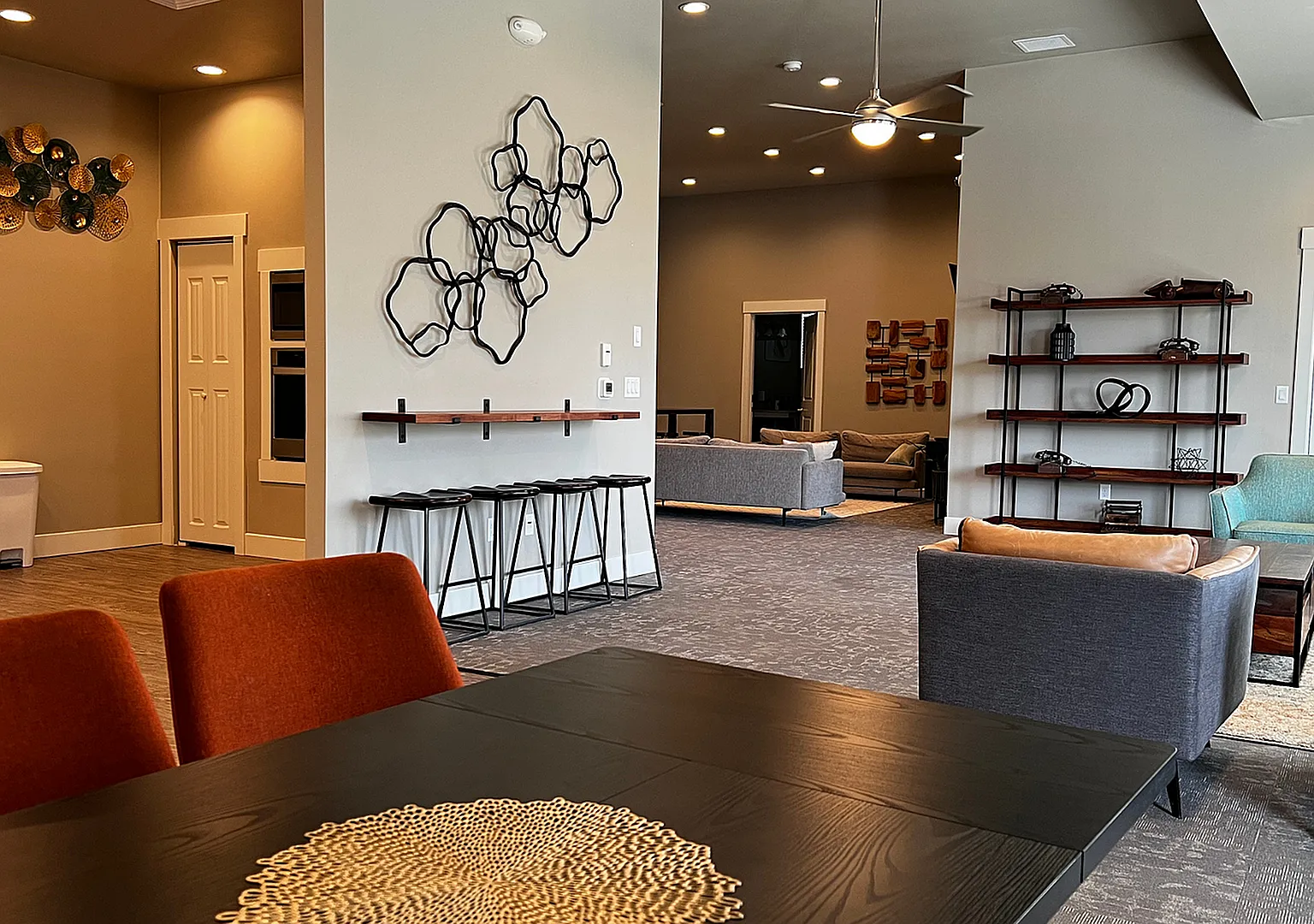 White Oak Apartments — Photo 1