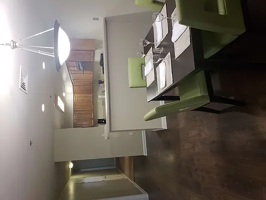 Rented by Movement Realty Group LLC | media 4