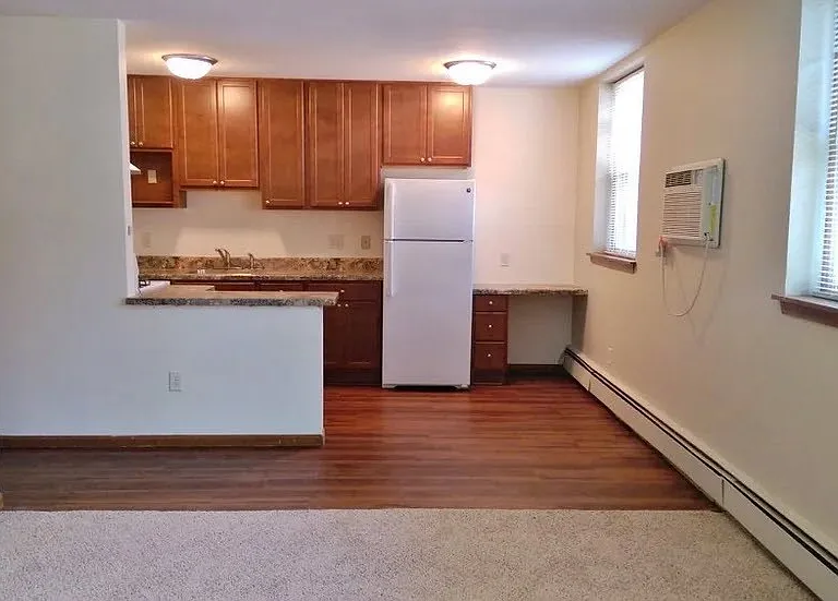 Step into the inviting atmosphere of Central Lakes of Uptown, where modern amenities blend with comfort. Enjoy spacious layouts and a stylish kitchen perfect for entertaining. Don't miss your chance to call this homeschedule a tour today!