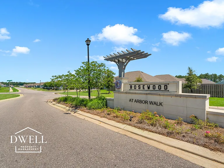 1009 Hayward Loop — Photo 40