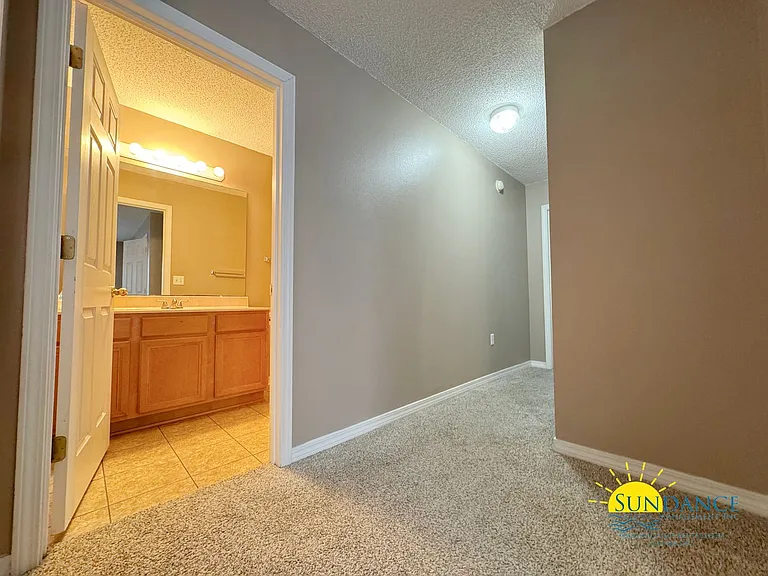 215 Twin Lakes Ln — Photo 20