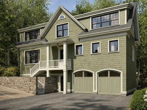 18 Robeson St, Jamaica Plain, MA 02130