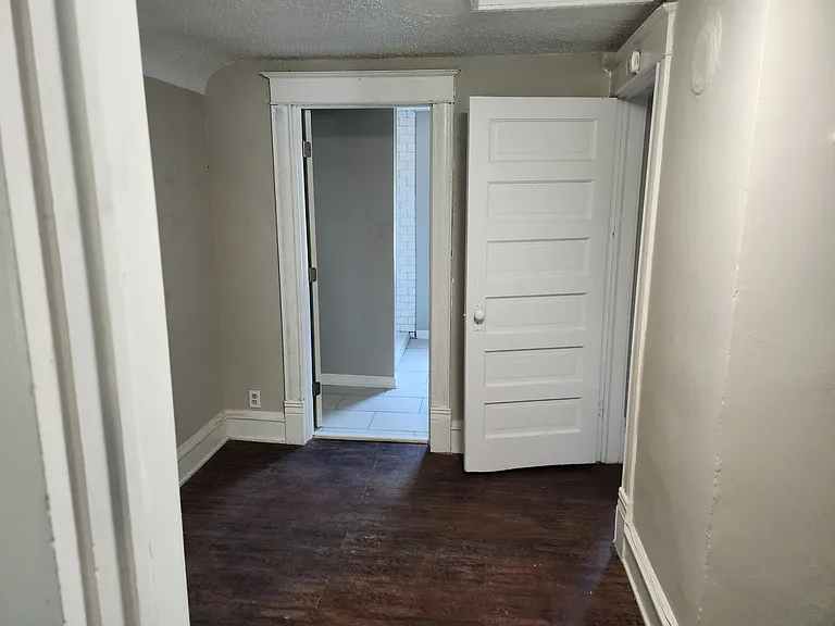 2550 Madison St NE — Photo 25