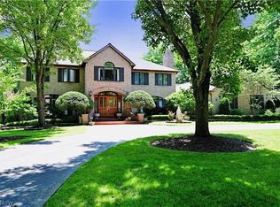 839 Hardwood Ct, Mayfield Village, OH 44143