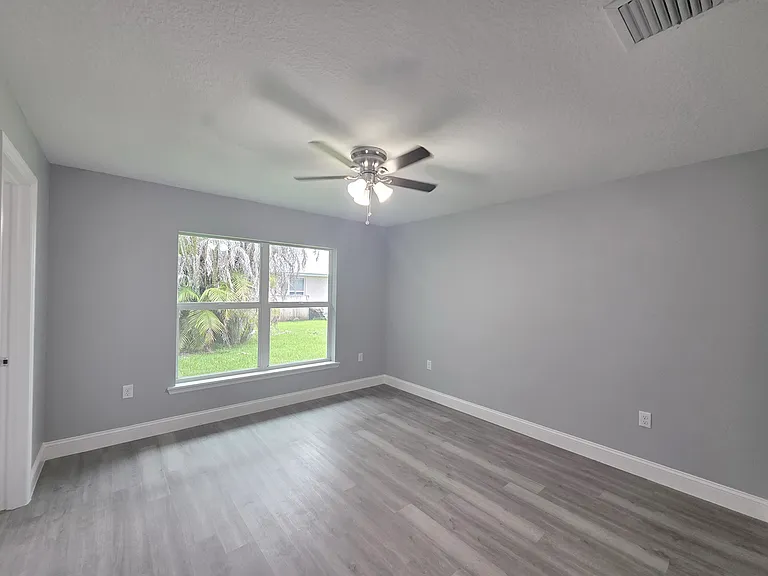 5108 SE 42nd St — Photo 9