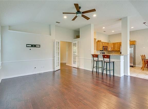 4th image of 5208 Meadow Chase Ln