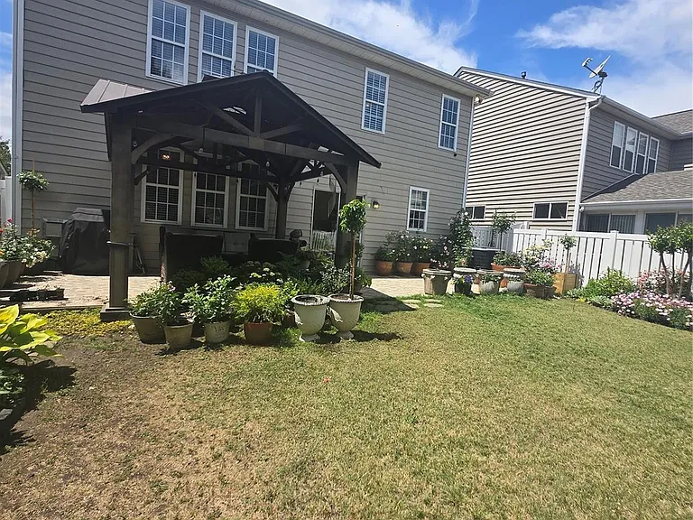 6503 Manitoba Ln — Photo 31