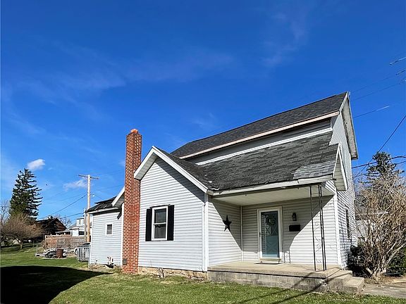 2nd image of 825 Eastern Ave