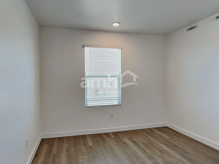 13145 N Mustang Crossing Rd — Photo 20