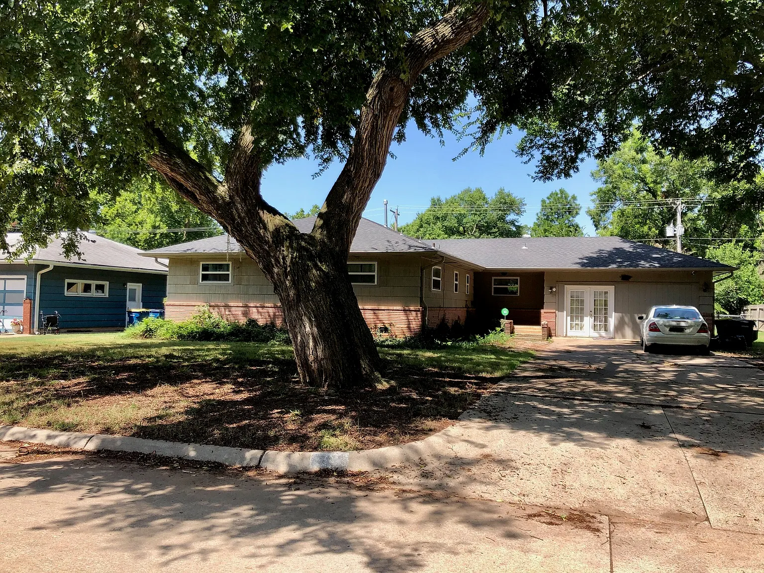 4 bed, 1558 sqft, $2,150 — Photo 1