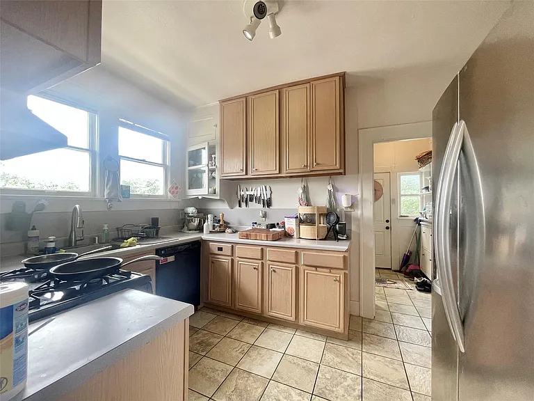 418 Branard St #2 — Photo 9