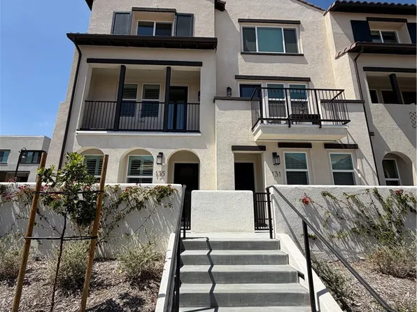 135 Evergreen Ln, Claremont, CA 91711
