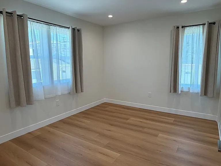 1045 Sonora Ave — Photo 37