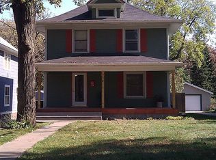 627 40th St, Des Moines, IA 50312