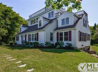 100 Saconesset Rd, Falmouth, MA 02540