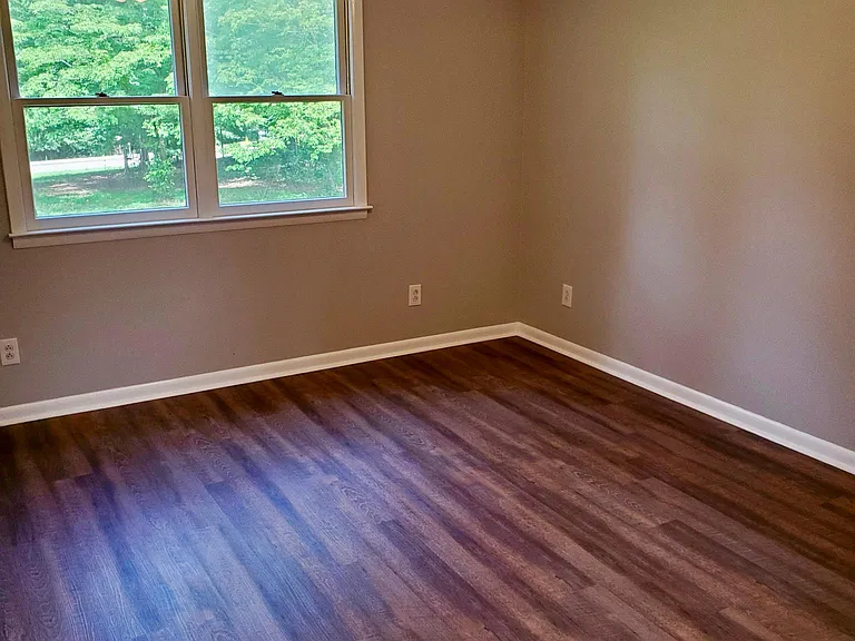 6497 Reinhardt College Pkwy — Photo 17