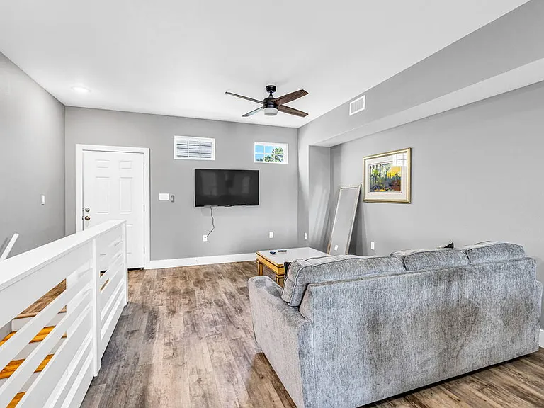 112 E Orchard Loop — Photo 17