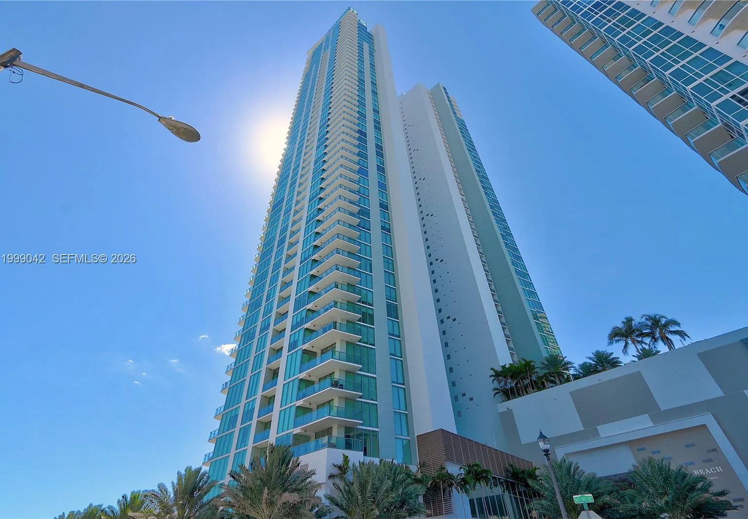 Biscayne Beach Condo — Photo 1
