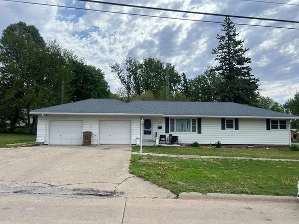 683 6th St, Rockwell City, IA 50579