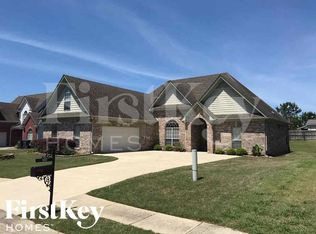 388 Waterford Cove Trl, Calera, AL 35040