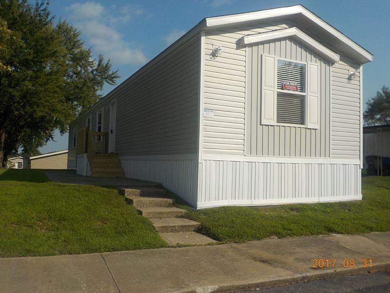 1st image of 851 S 74th Pl