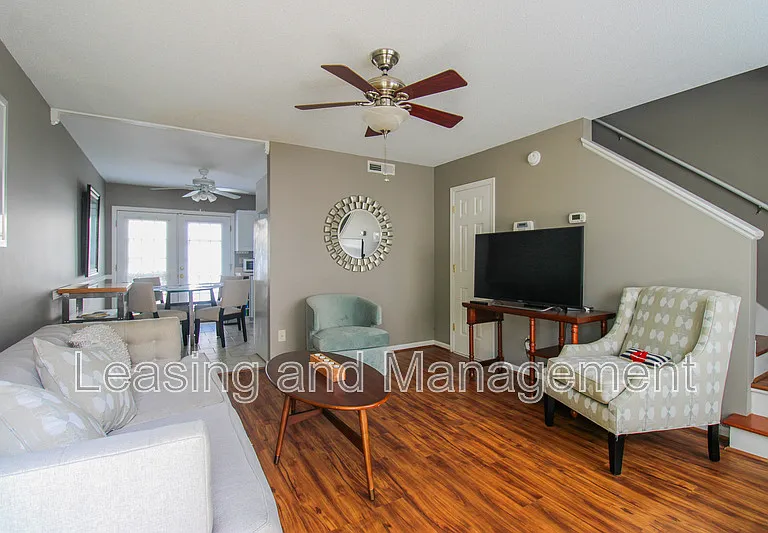 1423 Ashley River Rd #2C — Photo 3