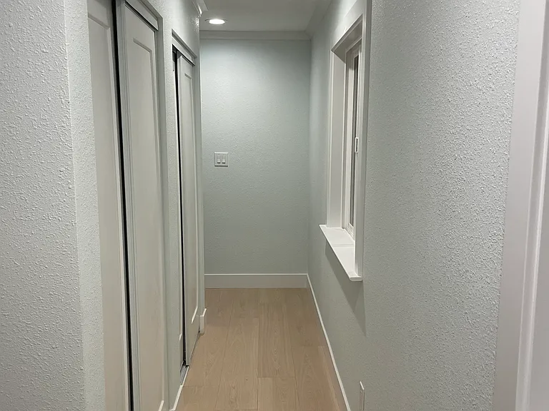 1281 Las Palmas Dr — Photo 14