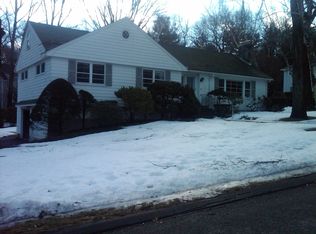 57 Baskin Rd, Lexington, MA 02421